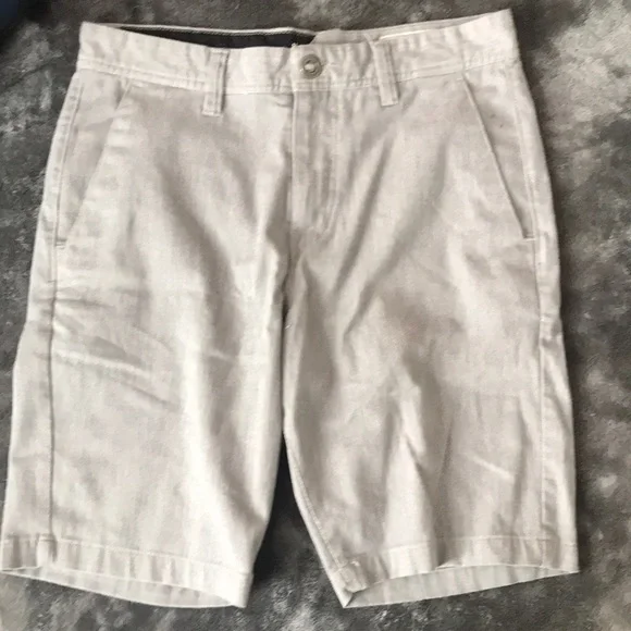 Volcom Shorts - Picture 1 of 3